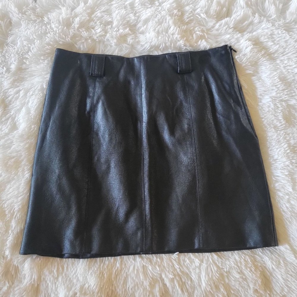 Urban Outfitters Faux Leather Mini Skirt - M